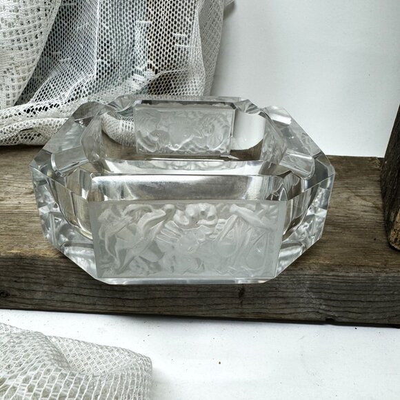 Vintage Bohemian Crystal Ashtray With Frosted Zodiac Design Elegant  & Heavy - Picture 1 of 16